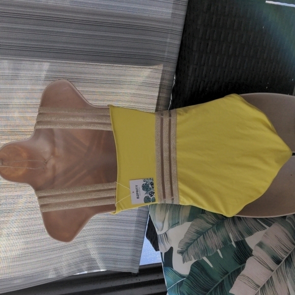 B2PRITY‎ yellow gold one-piece swimsuit New S - Picture 5 of 9